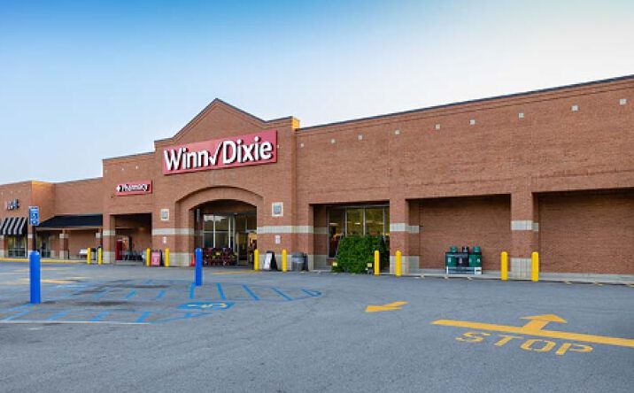 Pictures of Retail property located at 1425 Fox Run Pkwy, Opelika, AL 36801 for lease - image #1