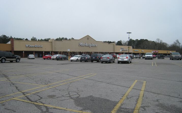 Pictures of Retail property located at 2014 Hwy 45 N, Meridian, MS 39301 for lease - image #1