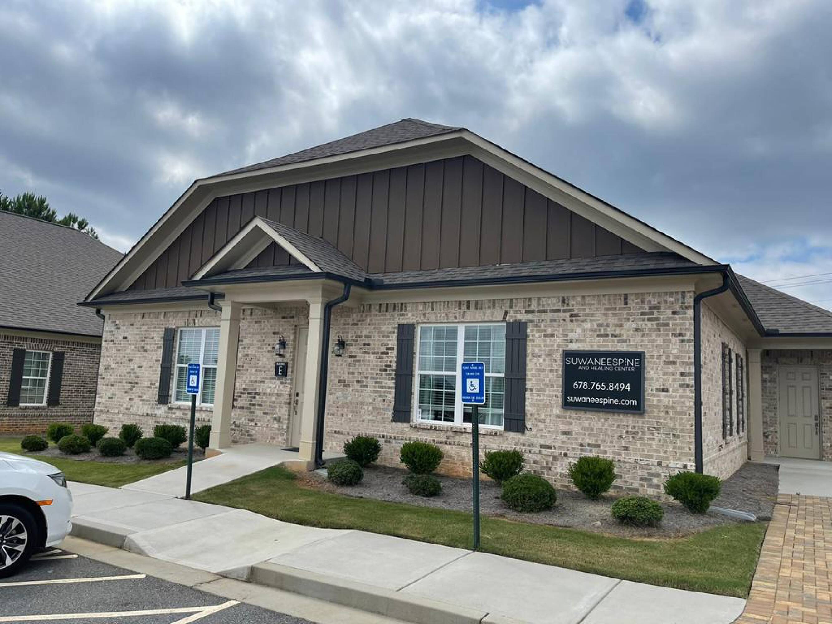 4300 Westbrook Rd, Suwanee, GA 30024
