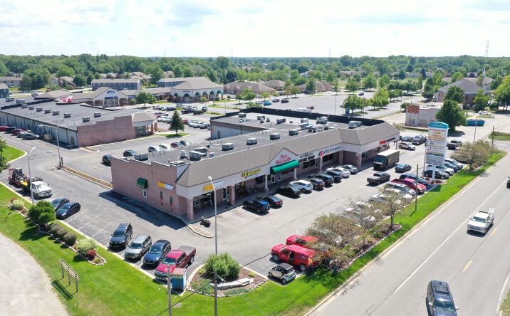 Pictures of Retail, Office property located at 1403-1501 Lake Park Ave, Hobart, IN 46342 for lease - image #1