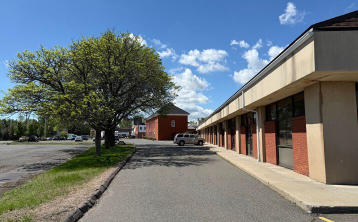Pictures of Office property located at 97 South St, West Hartford, CT 06110 for lease - image #1