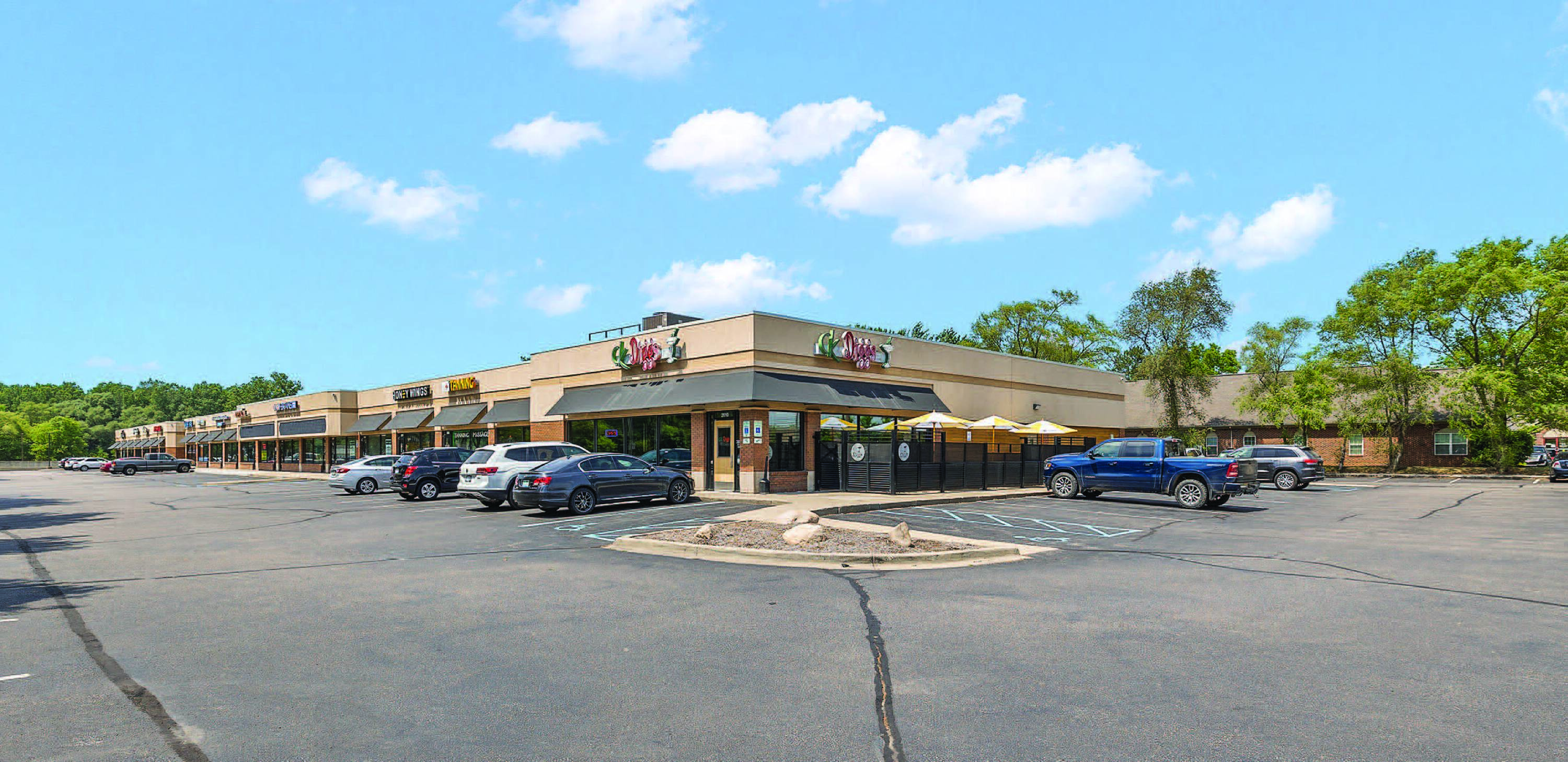 2010-2118 Auburn Rd, Rochester Hills, MI 48309 | Crexi.com