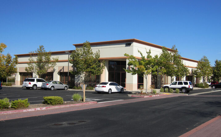 Pictures of Office property located at 2208 Plaza Dr, Rocklin, CA 95765 for lease - image #1