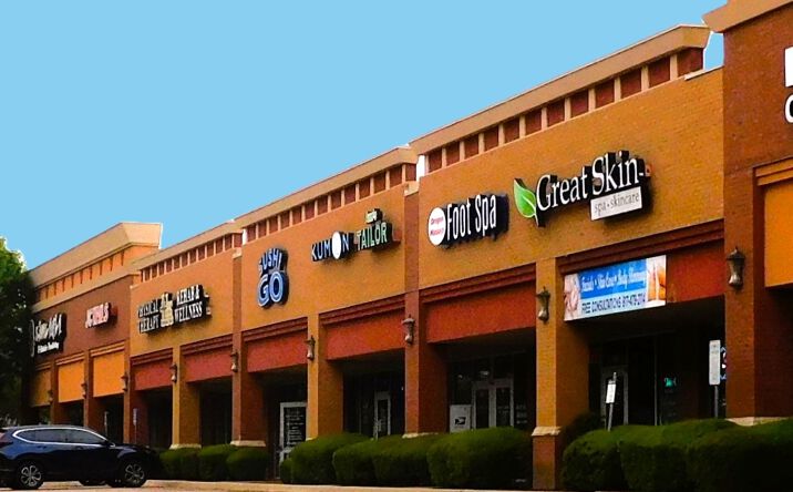 Pictures of Retail, Restaurant property located at 3851 SW Green Oaks Blvd, Arlington, TX 76017 for lease - image #1