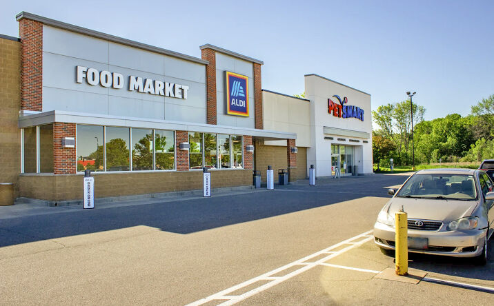 Pictures of Retail property located at 119 12th St SW, Forest Lake, MN 55025 for lease - image #1