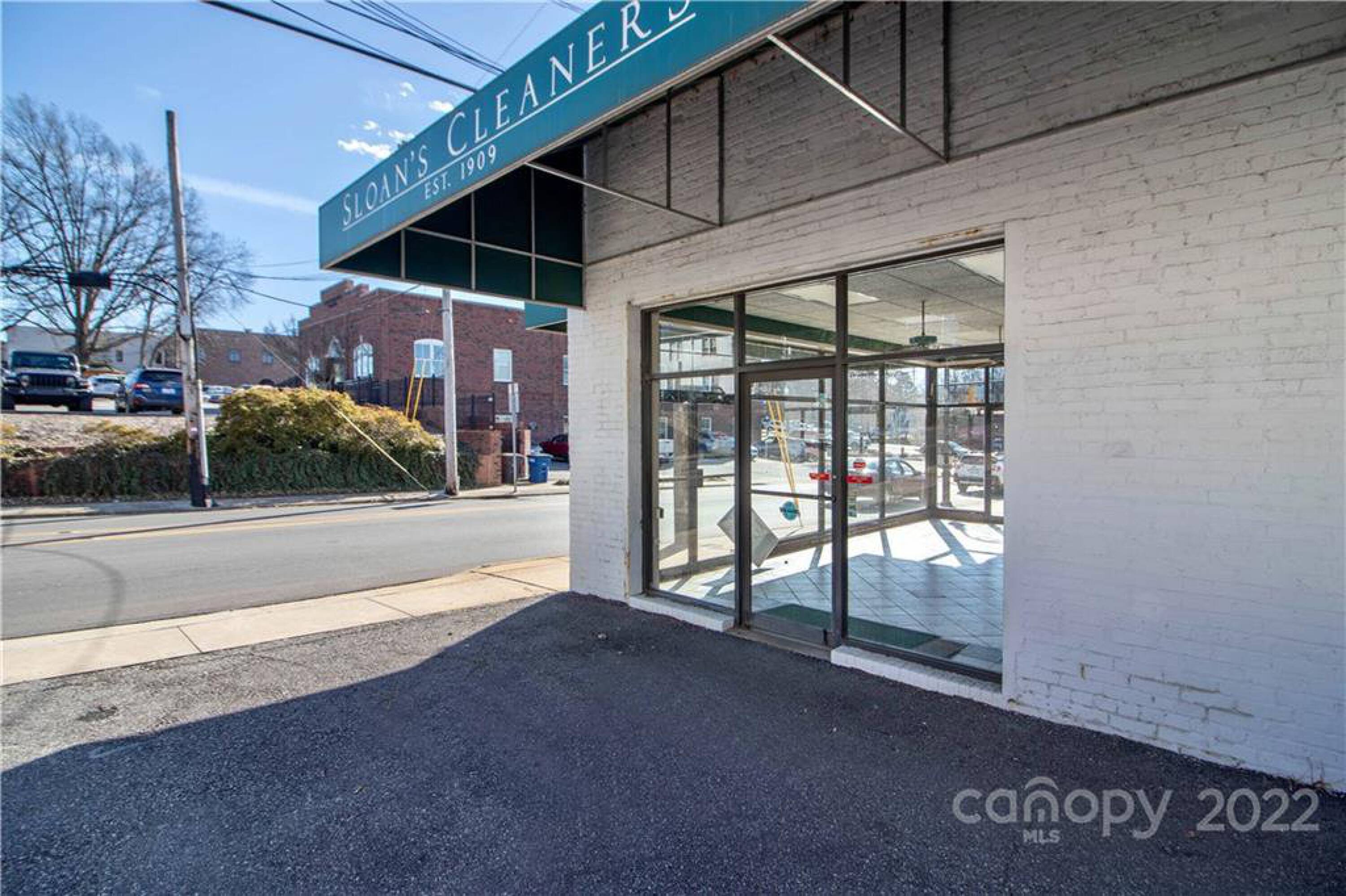 109 E WATER ST Statesville NC 28677-5249 APN: 4734969419.000 | Crexi.com