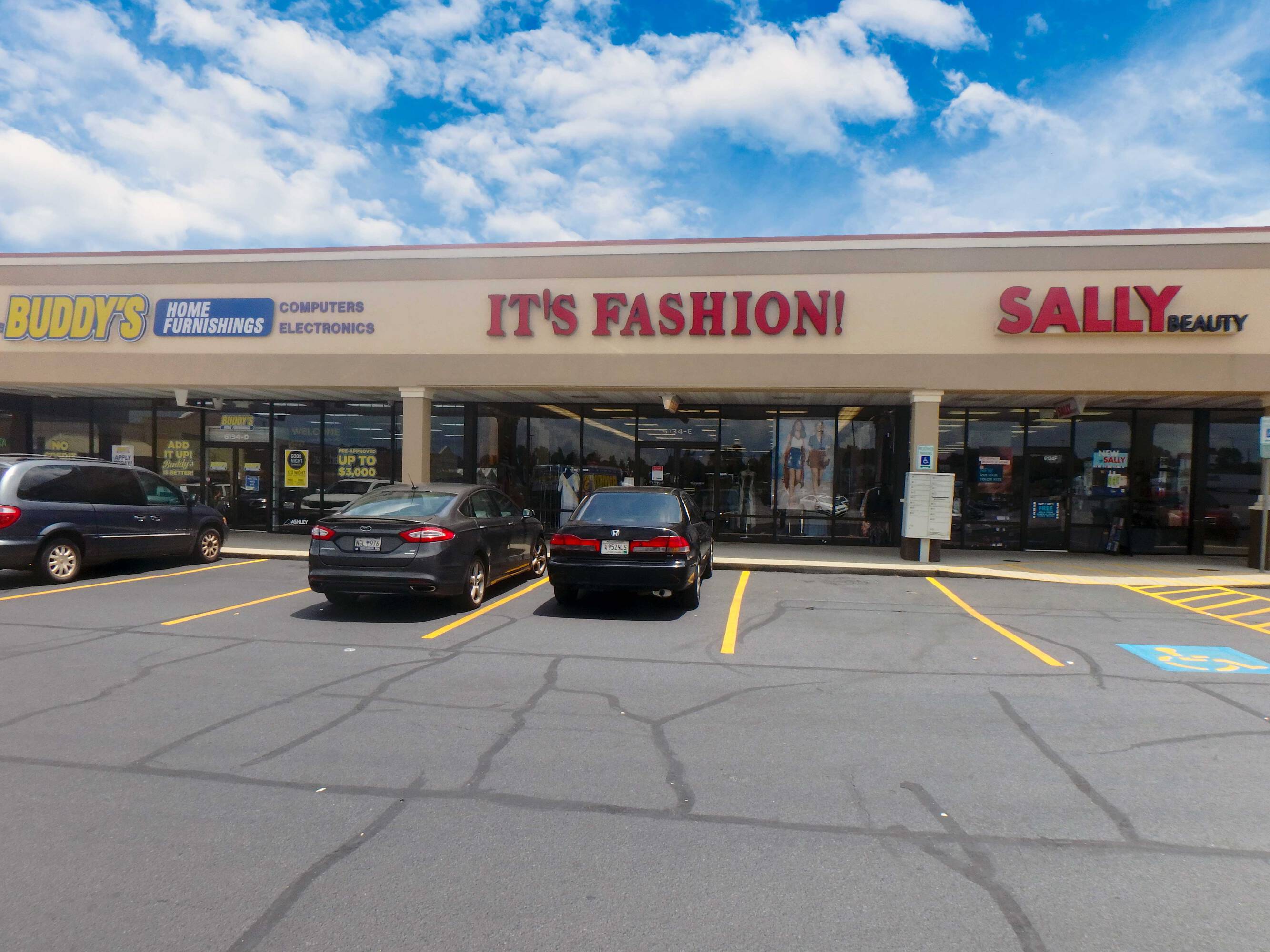 6134 White Horse Rd, Greenville, SC 29611