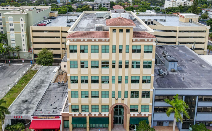Pictures of Office, Retail property located at 1930 Harrison St, Hollywood, FL 33020 for lease - image #1
