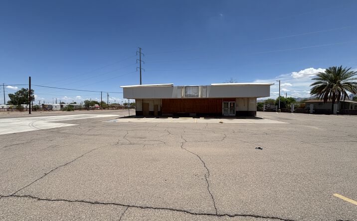Pictures of Retail property located at 612 W Frontier St, Eloy, AZ 85131 for lease - image #1
