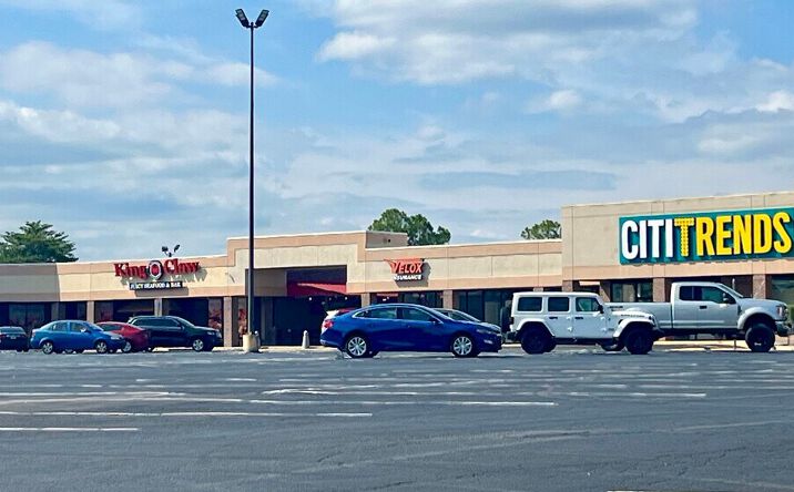 Pictures of Retail property located at 2204 Shorter Ave NW, Rome, GA 30165 for lease - image #1
