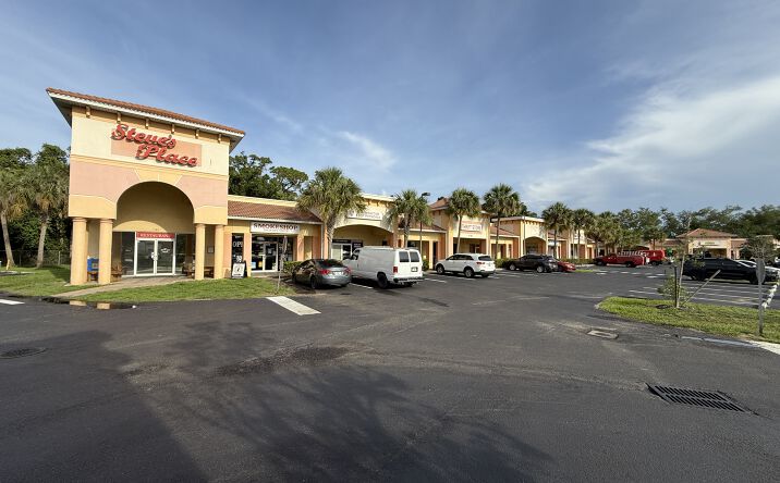 Pictures of Retail, Office property located at 5781 Bayshore Rd, North Fort Myers, FL 33917 for lease - image #1