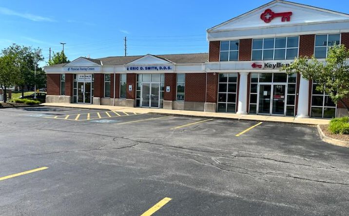 Pictures of Retail, Office property located at 640 E Aurora Rd, Macedonia, OH 44056 for lease - image #1