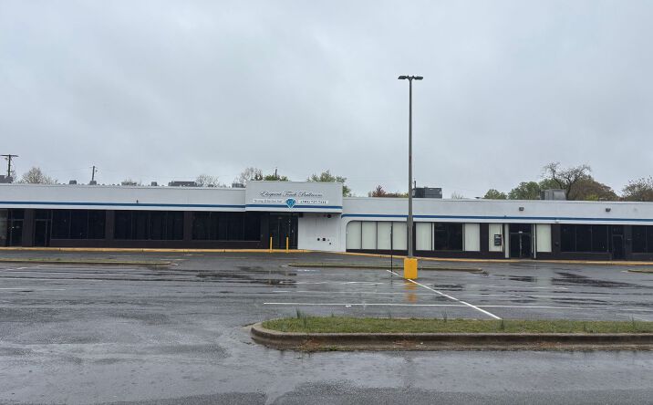Pictures of Retail property located at 3900 Bexley Pl, Suitland-Silver Hill, MD 20746 for lease - image #1