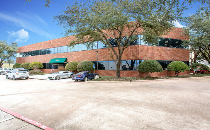 Pictures of Office property located at 2000 N US 75-Central Expy, Plano, TX 74883 for lease - image #1