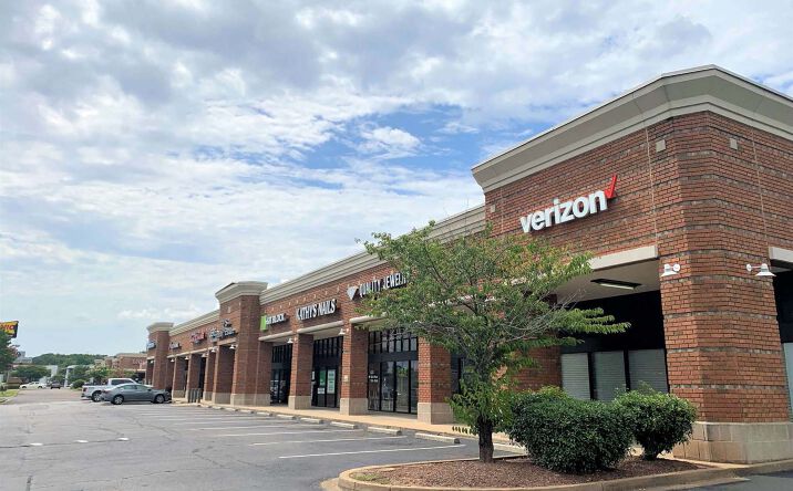 Pictures of Retail property located at 7444-7464 Winchester Road, Memphis, TN 38125 for sales - image #1