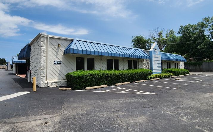 Pictures of Retail, Office, Industrial property located at 5401 South Sheridan, Tulsa, OK, Tulsa, OK 74145 for lease - image #1