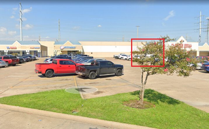 Pictures of Retail property located at 11420 I-10 East Freeway, Jacinto, TX 77007 for lease - image #1