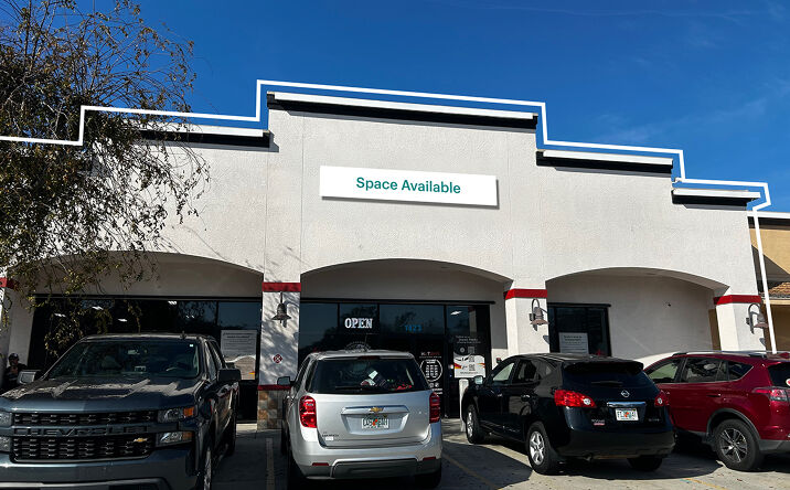 Pictures of Retail property located at 1423 E Brandon Blvd, Brandon, FL 33511 for lease - image #1