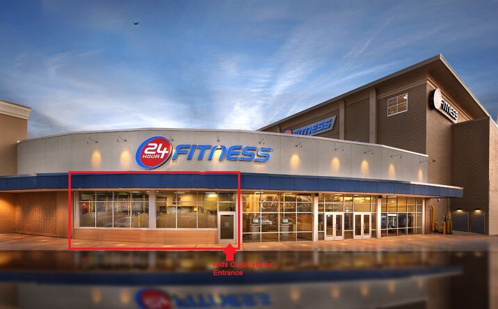 Pictures of Retail property located at 260 Rte 4, Paramus, NJ 07652 for lease - image #1