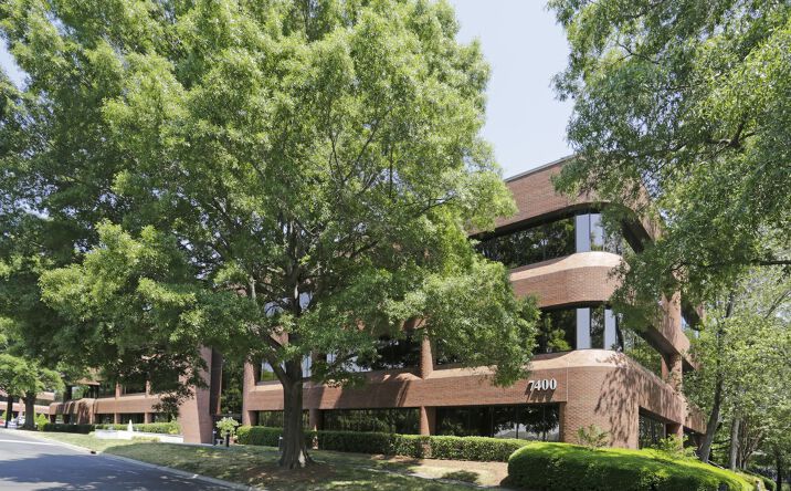 Pictures of Restaurant property located at 7400 Carmel Executive Park Dr, Charlotte, NC 28226 for lease - image #1