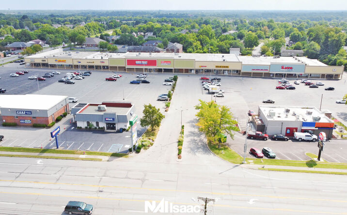 Pictures of Retail property located at 26 Village Ln, Shelbyville, KY 40065 for lease - image #1