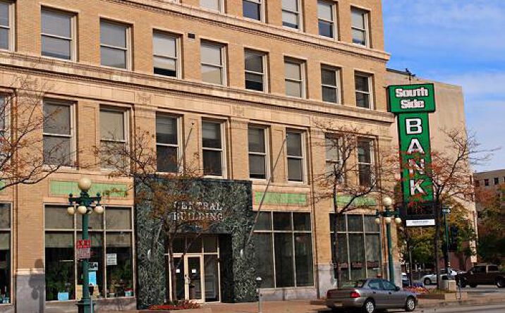 Pictures of Office property located at 101 SW Adams St, Peoria, IL 61602 for lease - image #1