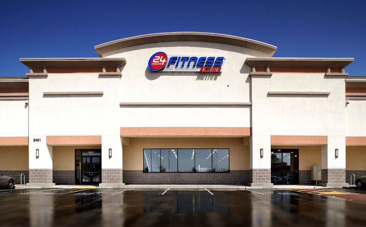 Pictures of Retail property located at 8461 Elk Grove Florin Rd, Elk Grove, CA 95624 for lease - image #1