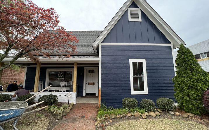 Pictures of Office property located at 250 W Pennsylvania Ave, Southern Pines, NC 28387 for lease - image #1
