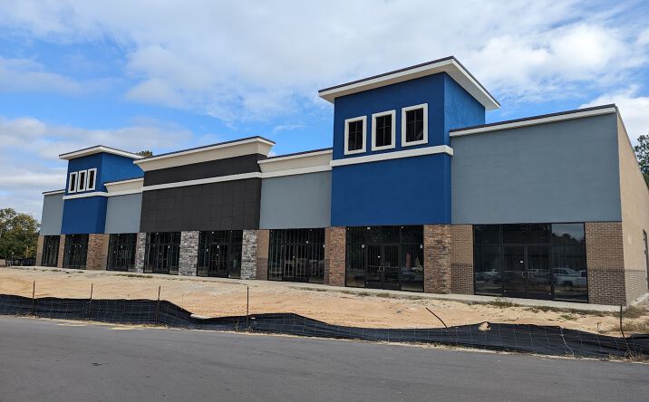 Pictures of Retail, Office property located at 1230 Fayetteville Rd, Raeford, NC 28376 for lease - image #1