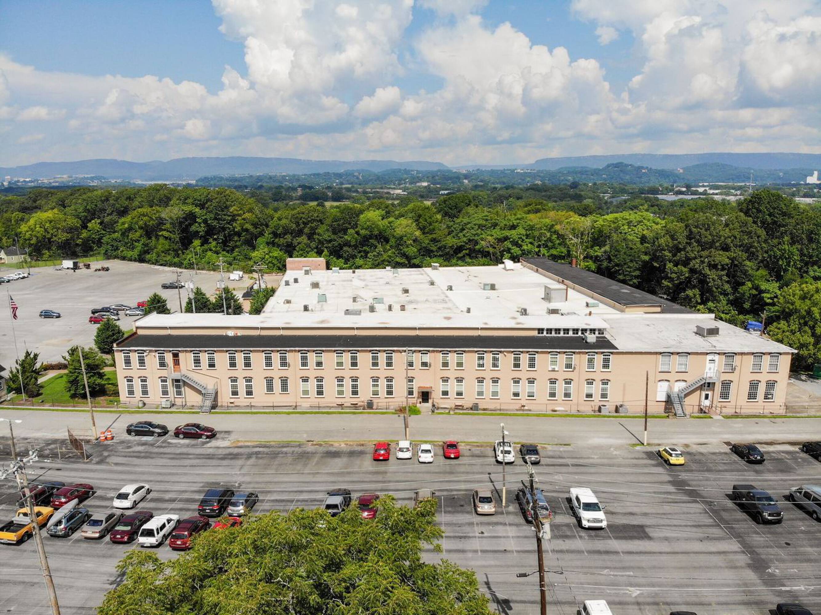 2001 N Chamberlain Ave, Chattanooga, TN 37406