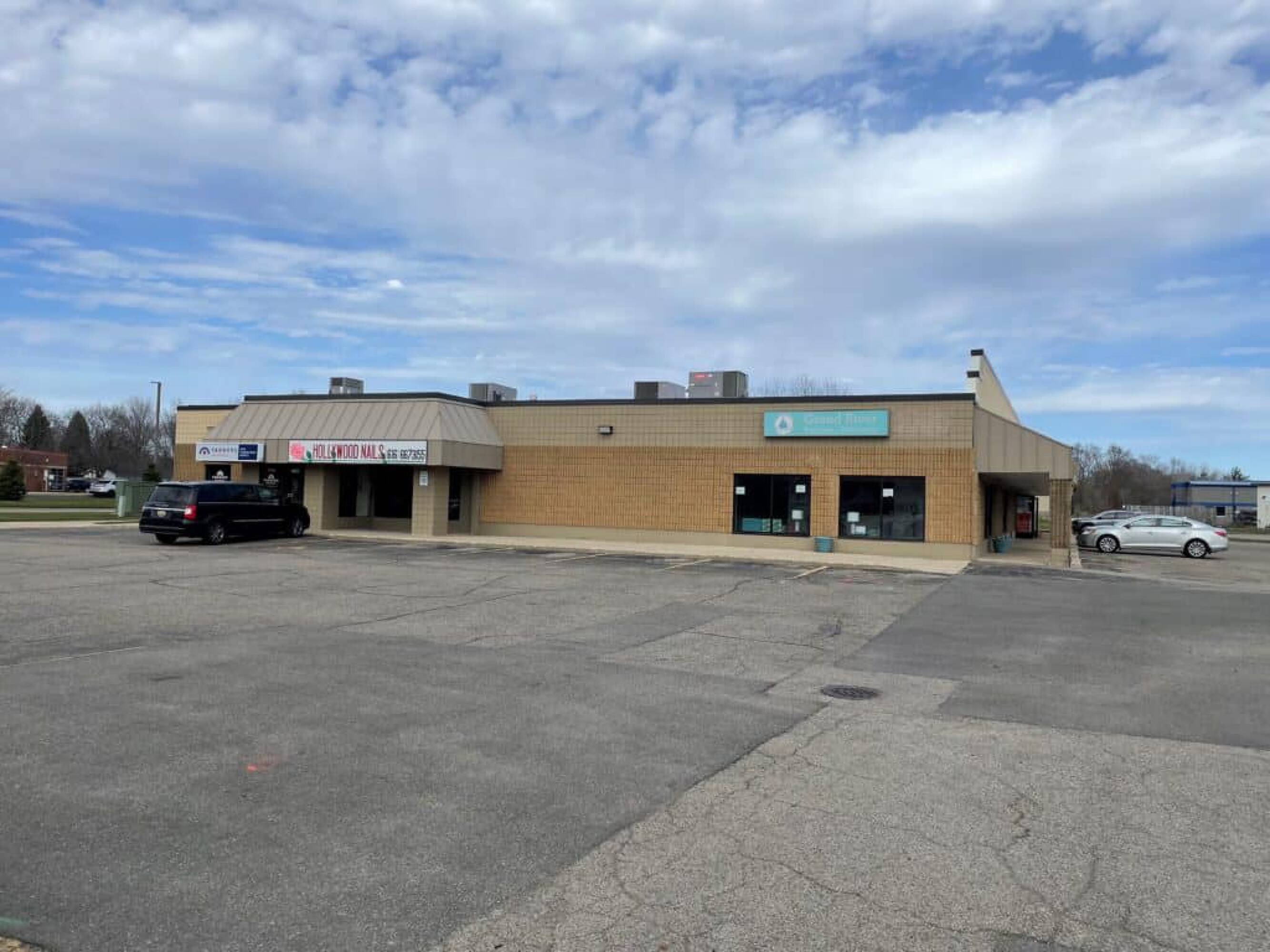 7750 20th Ave, Twp, MI 49428