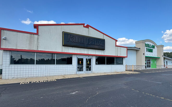 Pictures of Retail property located at 810 W Bellevue St, Leslie, MI 49251 for lease - image #1