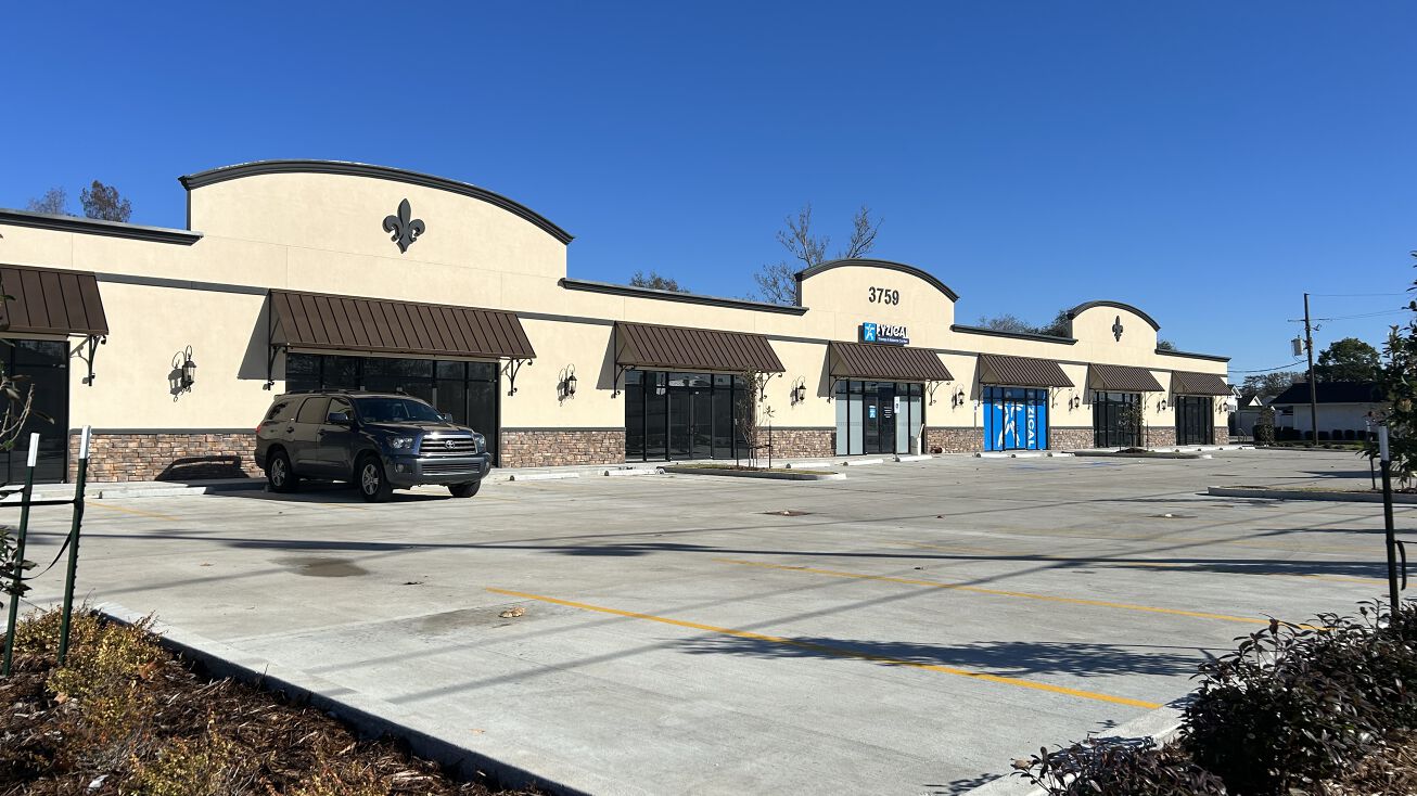 3759 Airline Dr, Metairie, LA 70001 Retail Space for Lease