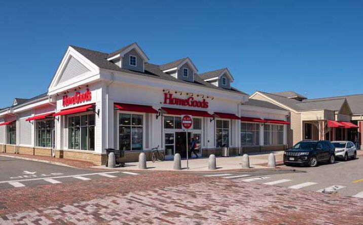 Pictures of Retail, Restaurant property located at 650 Falmouth Rd, Mashpee, MA 02649 for lease - image #1
