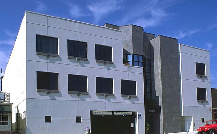 Pictures of Office property located at 10309 Santa Monica Blvd, Los Angeles, CA 90025 for lease - image #1