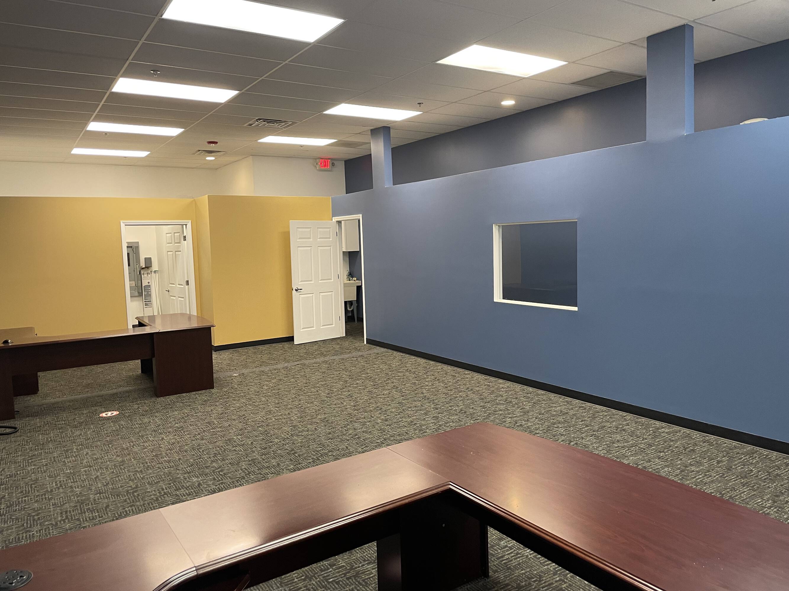 2380 S Eola Rd, Aurora, IL 60503