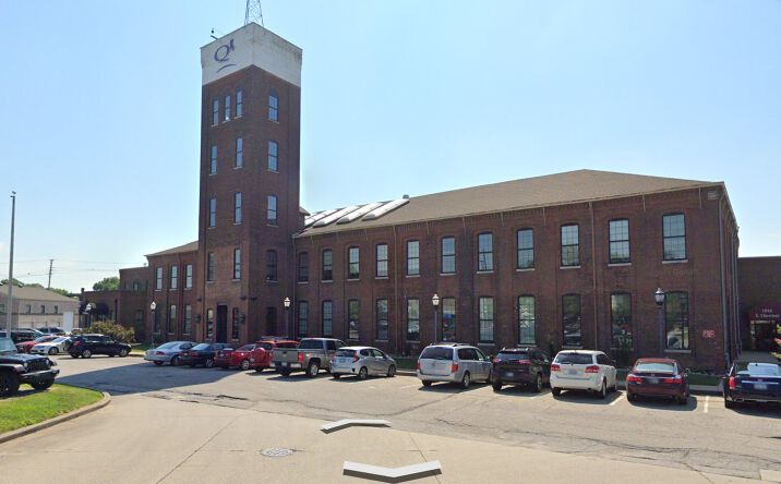 Pictures of Office property located at 1046 E Chestnut St, Louisville, KY 40204 for lease - image #1