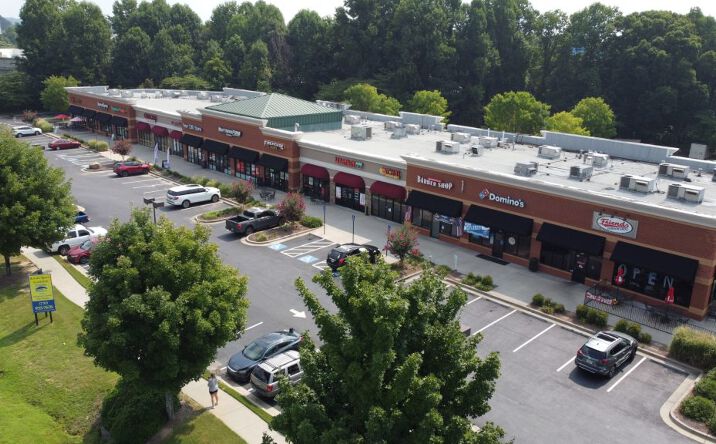 Pictures of Retail, Restaurant property located at 837 Georgia 400, Dawsonville, GA 30534 for lease - image #1