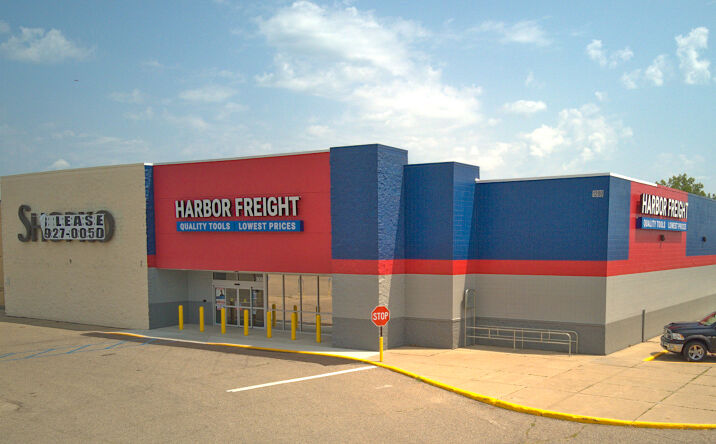 Pictures of Retail, Office, Restaurant property located at 1200 Susan Dr, Marshall, MN 56258 for lease - image #1