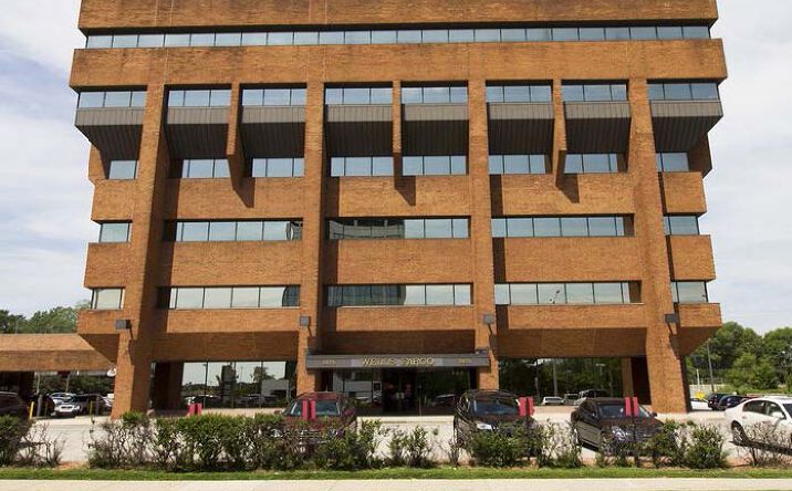 Pictures of Office property located at 2675 N Mayfair Road, Wauwatosa, WI 53266 for lease - image #1