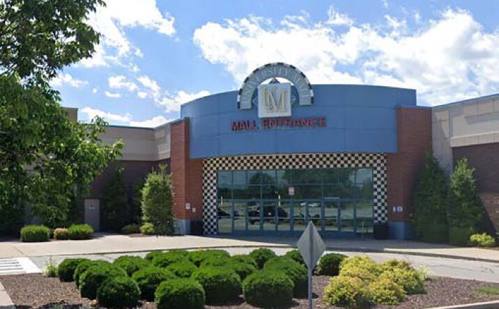 Pictures of Retail property located at 1237 E Main St, Carbondale, IL 62902 for lease - image #1