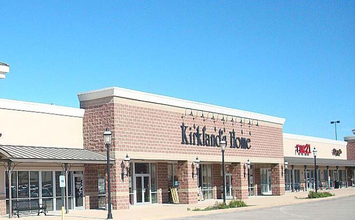 Pictures of Retail property located at 760 Willard Dr, Ashwaubenon, WI 54304 for lease - image #1
