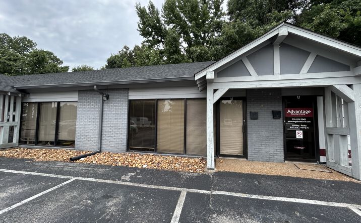 Pictures of Office property located at 231 North Pkwy, Jackson, TN 38305 for lease - image #1