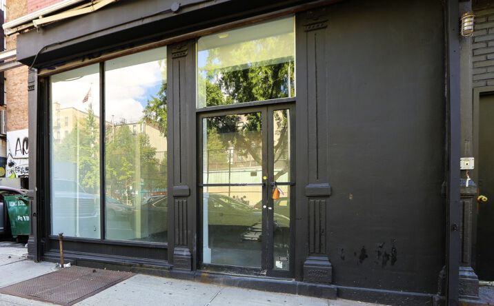 Pictures of Retail property located at 88 Thompson St, New York, NY 10012 for lease - image #1