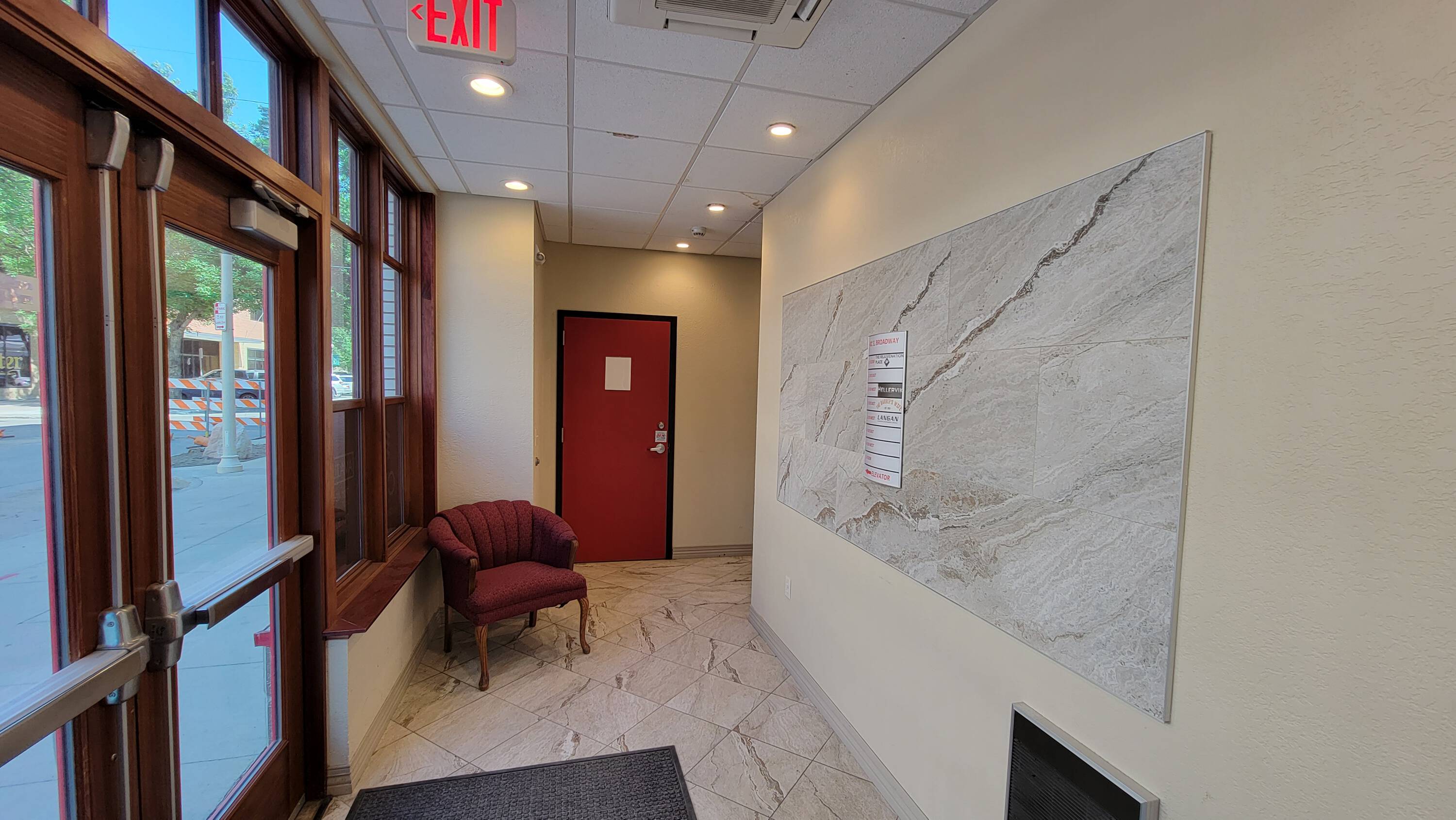 401 E Broadway Ave, Bismarck, ND 58501