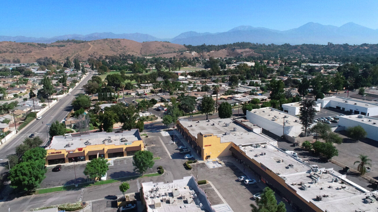 656 Fairplex Dr, Pomona, CA 91768 Retail Space for Lease King's Plaza