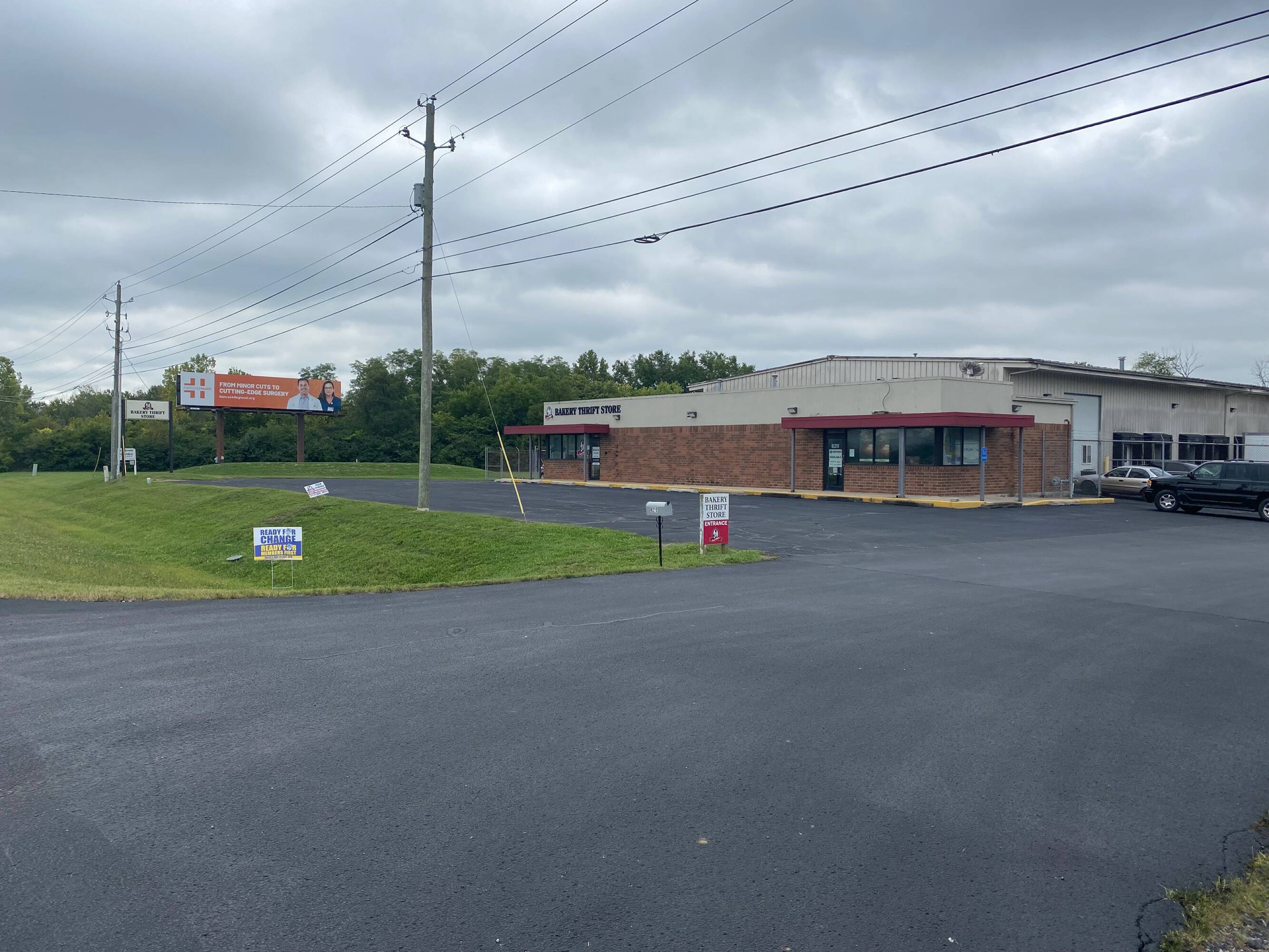 8211 Brookville Rd, Indianapolis, IN 46239