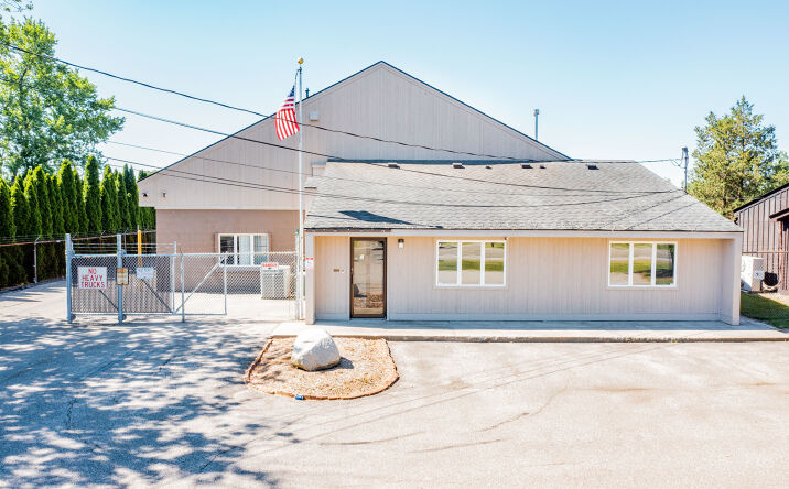 Pictures of Industrial property located at 22425 Van Horn, Woodhaven, MI 48183 for lease - image #1