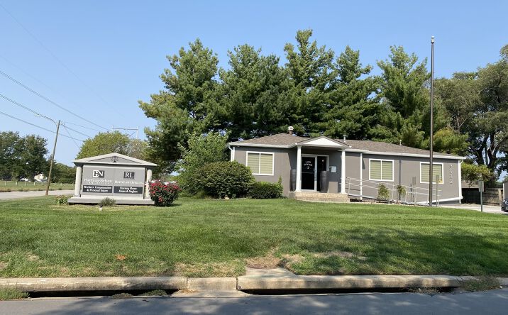 Pictures of Office property located at 3032 S 87th St, Omaha, NE 68124 for sales - image #1