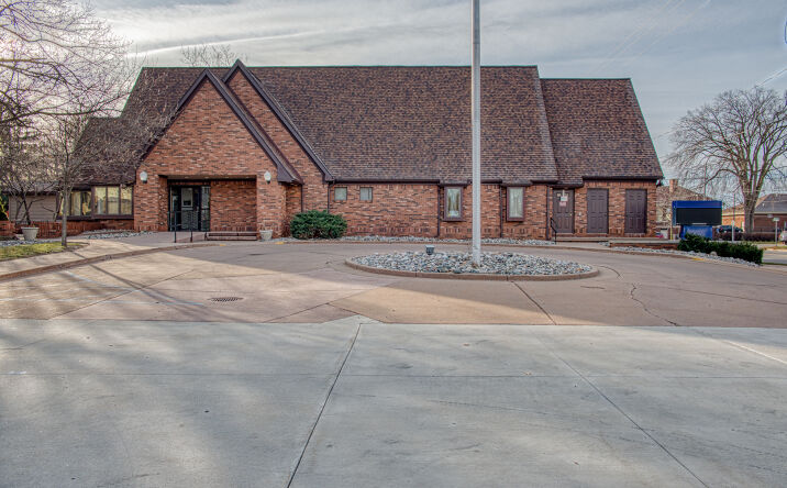 Pictures of Office property located at 208 North Shiawassee St, Owosso, MI 48867 for lease - image #1